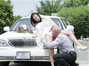 filthy bride takes her chauffeur's lollipop before her wedding